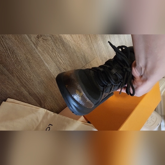 Louis Vuitton Archlight Sneaker, Size 37, Black and Brown - Picture 11 of 13